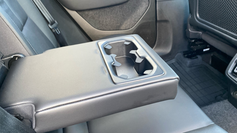 Volvo XC40 2.0 B3P Ultra Dark 5dr Auto Petrol Estate